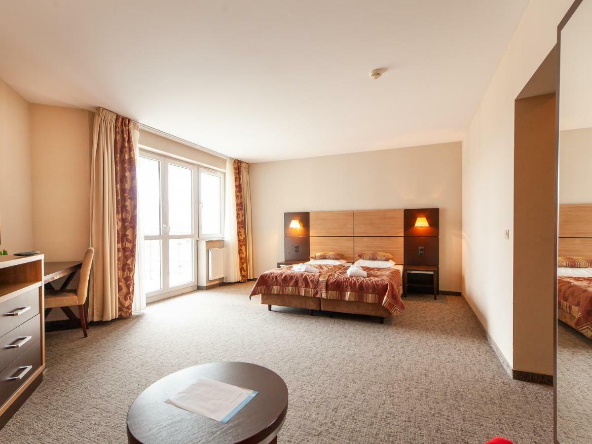 Apartament Hotelowy Delux W Kolobrzegu Ul Kosciuszki 16 Pobyt 7 Nocy 20 Procent Rabatu ,4 Dni 10 Procent Rabatu Extérieur photo